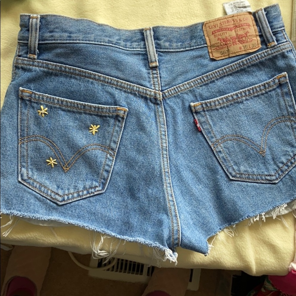 Levi’s Cut-Off Jean Shorts